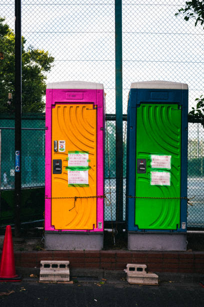 Porta potty delivery and setup in Apple Valley, OH